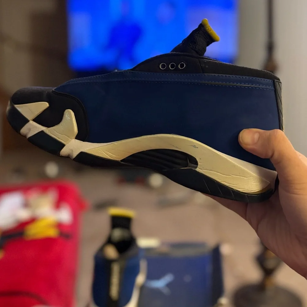 Air Jordan 14 Retro Low "Laney" (2015) - Size 11 - OG Box - Picture 4 of 10